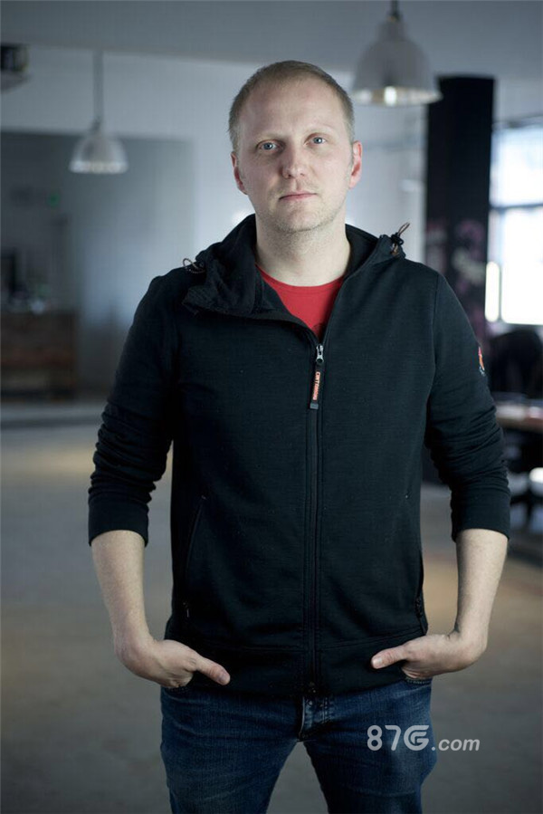 Adam Wood，Product Manager，Fruit Ninja VR